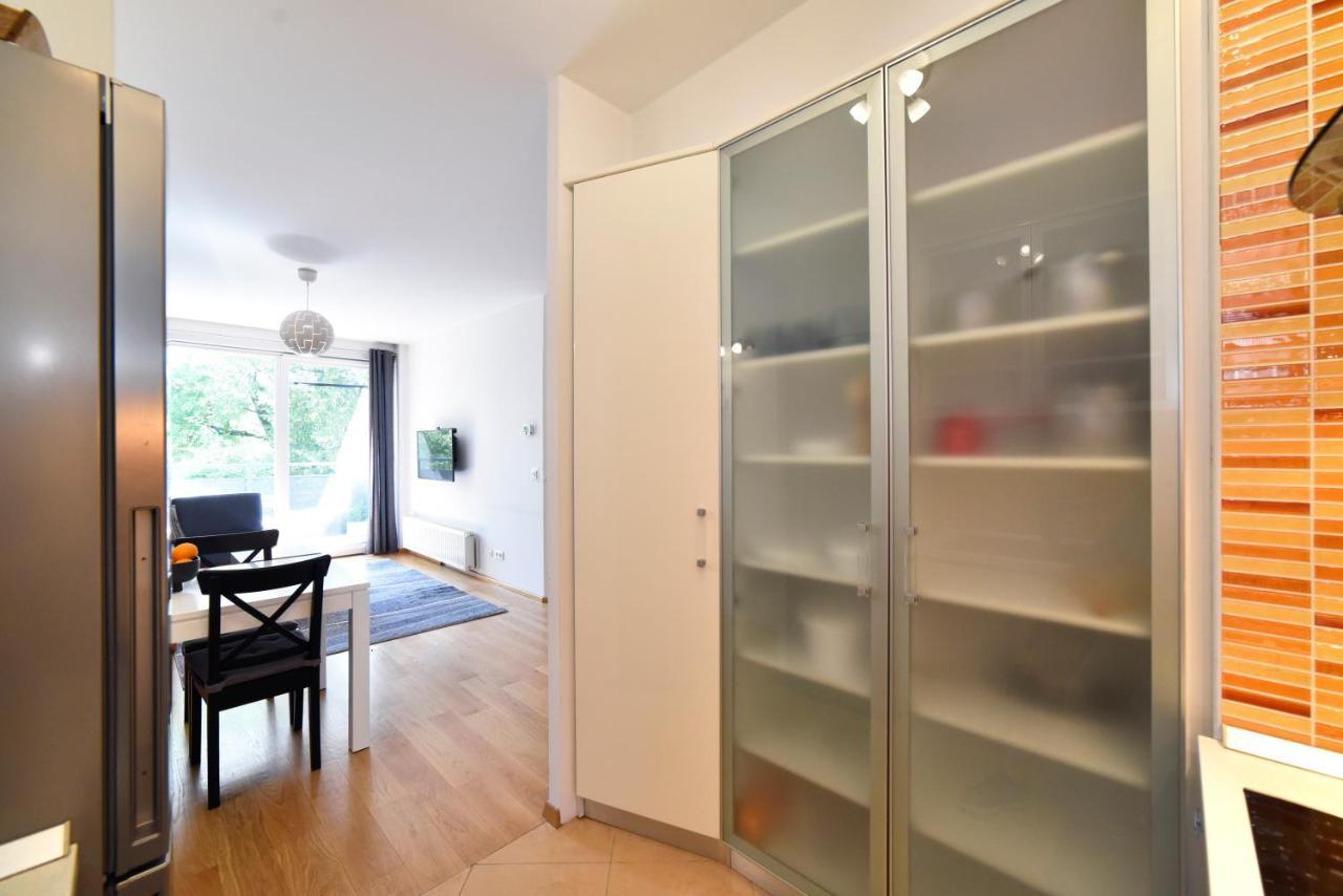 Block Apartment Park With Private Garage Parking Zagreb Extérieur photo